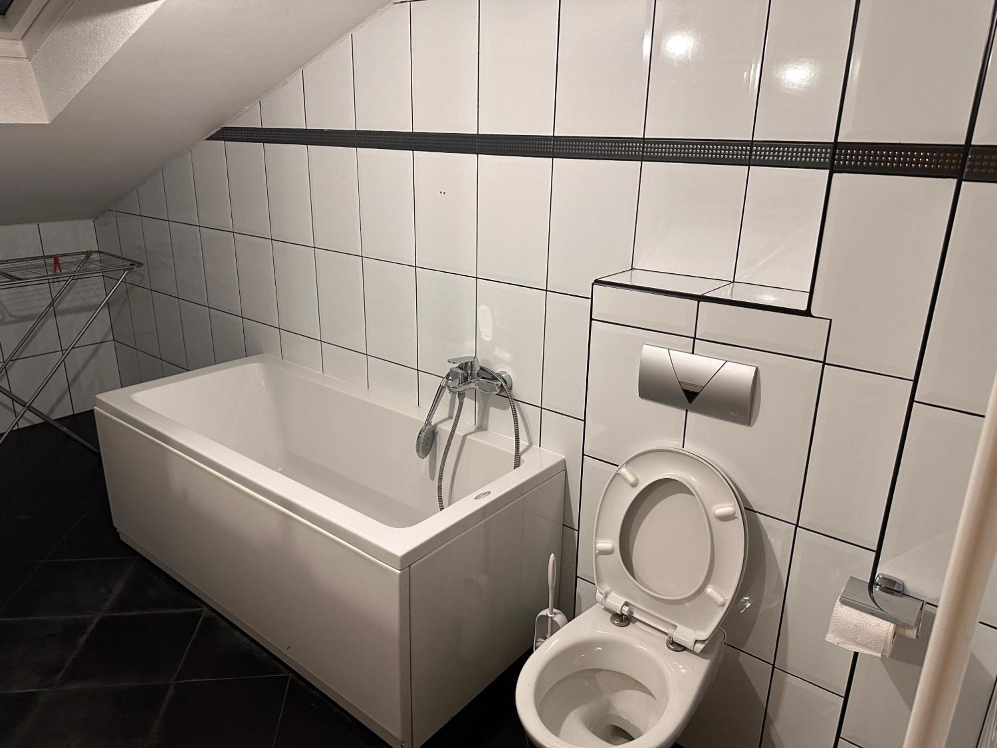 Rooms Near The Airport SJJ Buitenkant foto